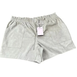 Avec Les Filles Faux-Ever Leather Shorts in Cream Scrunched Waist Size 2X NWT